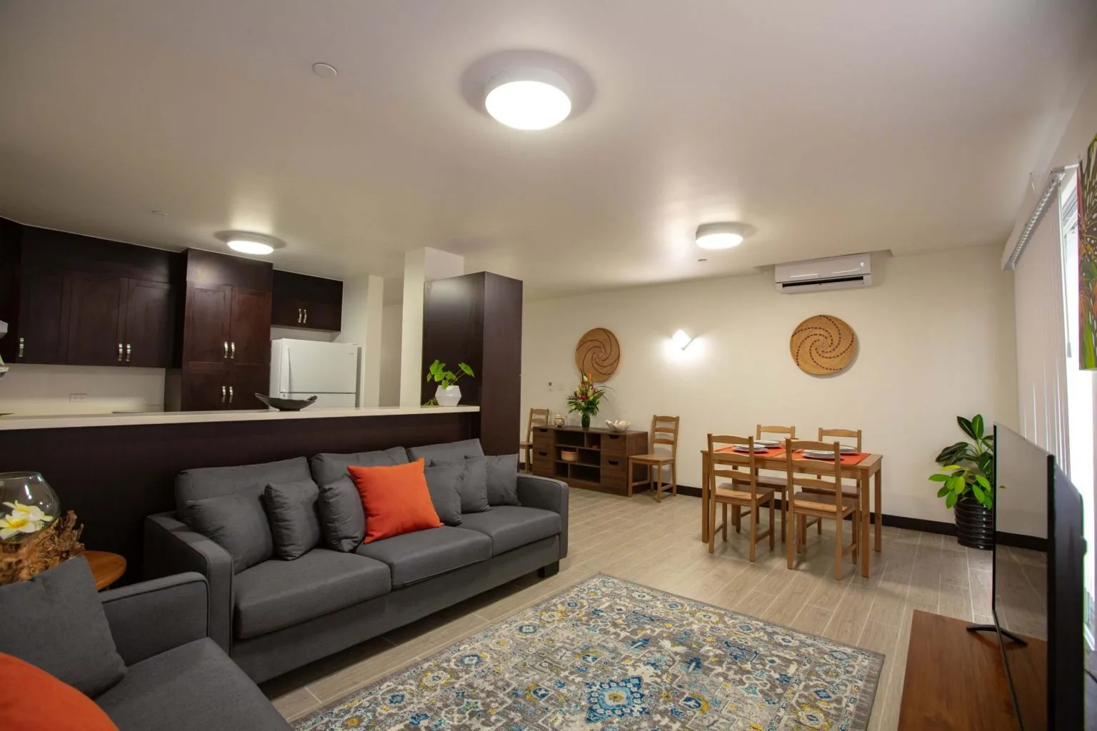 Isa Villas Phase 2 Interior (7 of 10)